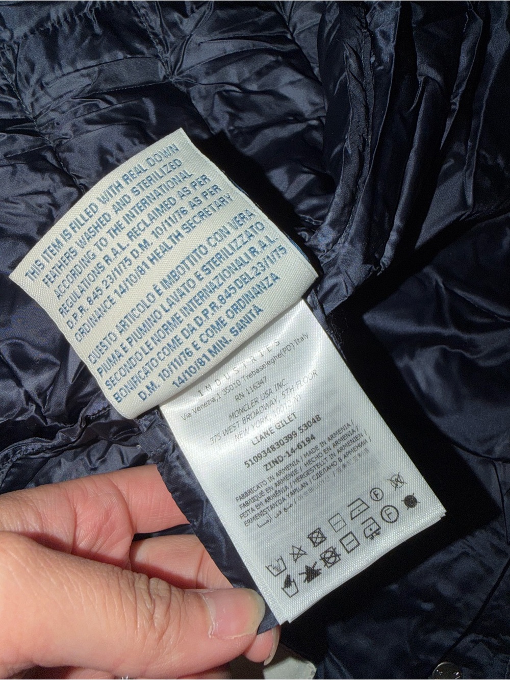 Moncler Liane Puffer Gilet Jacket in Navy Size 3 - Picture 4 of 16